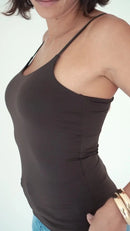 Regata Fitness Feminina em Poliamida – Alça Fina, Caimento Slim e Conforto Premium